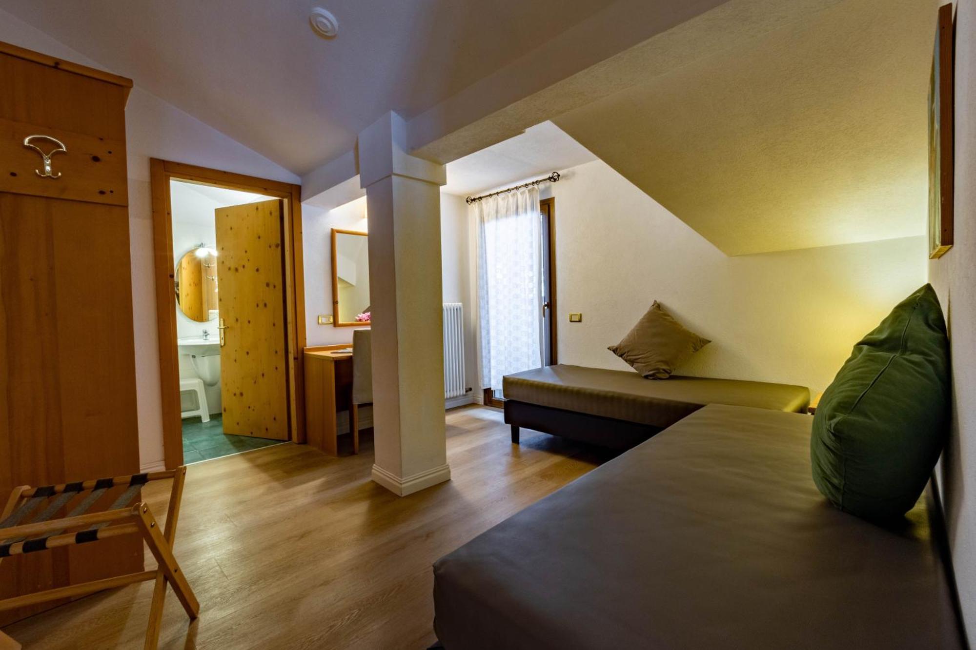 Hotel Grizzly Folgaria Esterno foto