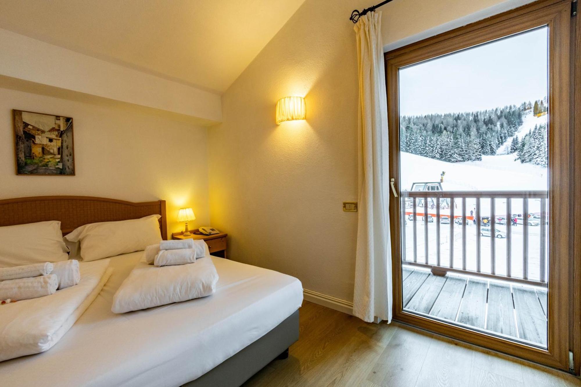 Hotel Grizzly Folgaria Esterno foto