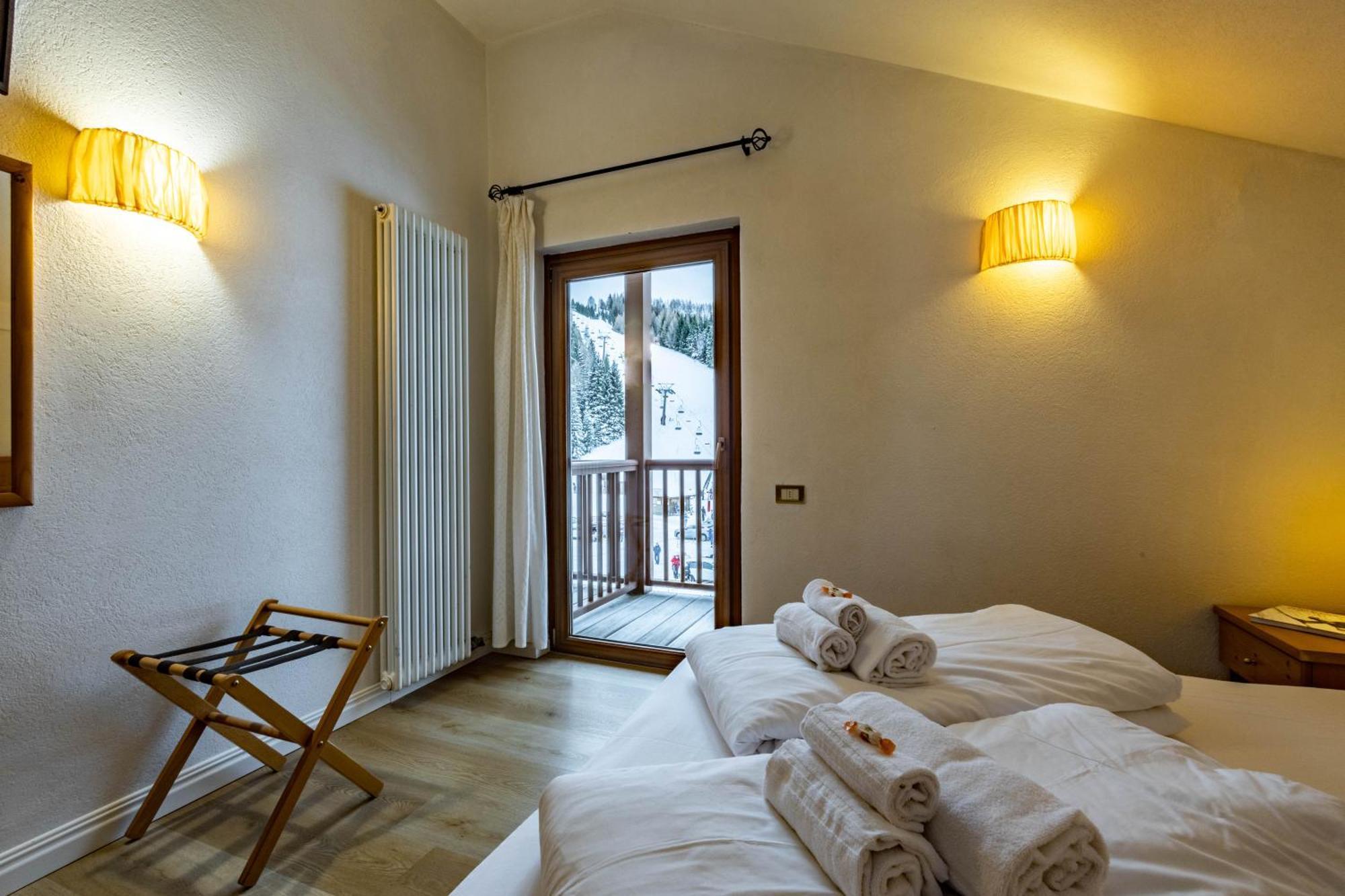Hotel Grizzly Folgaria Esterno foto
