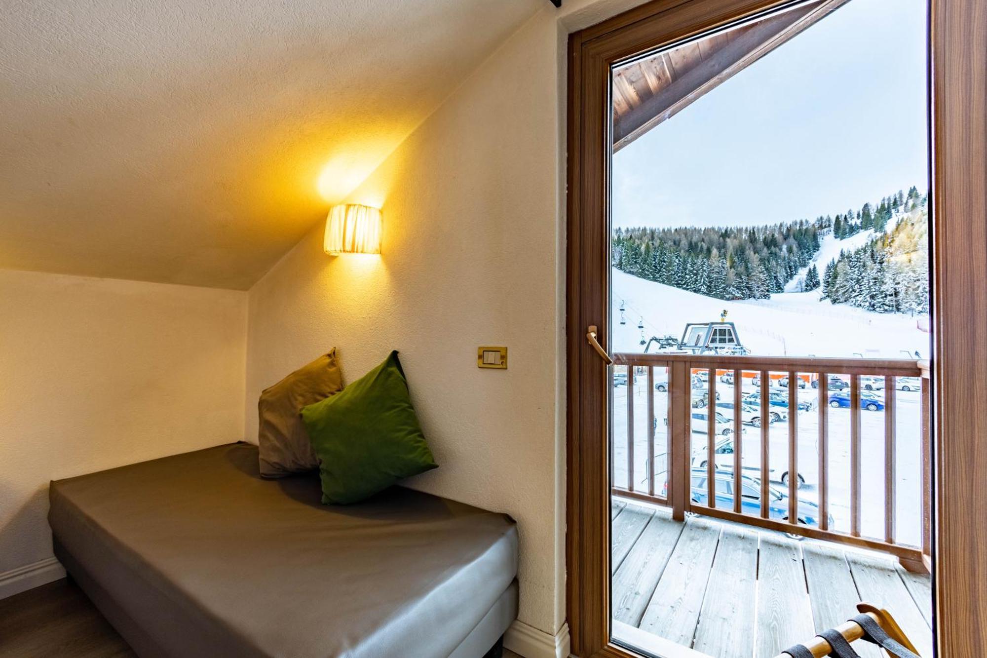 Hotel Grizzly Folgaria Esterno foto