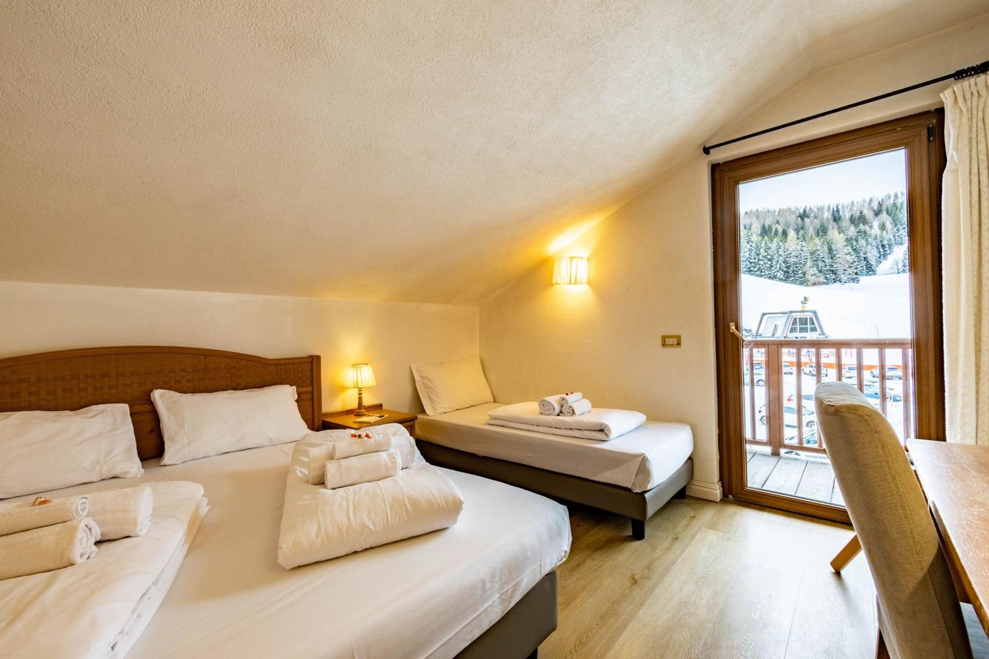 Hotel Grizzly Folgaria Esterno foto