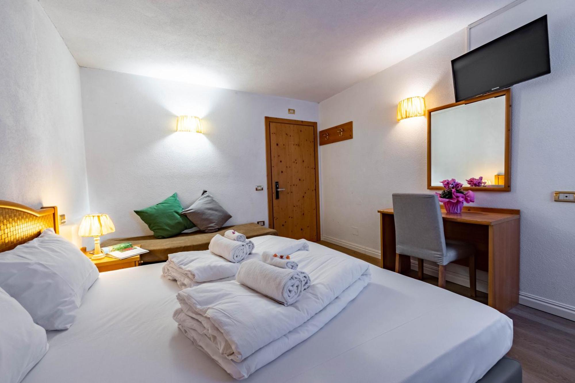 Hotel Grizzly Folgaria Esterno foto