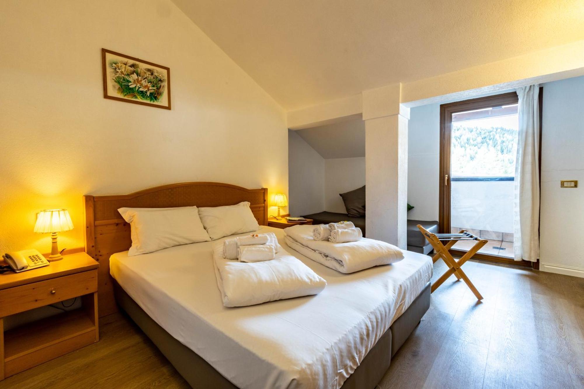 Hotel Grizzly Folgaria Esterno foto