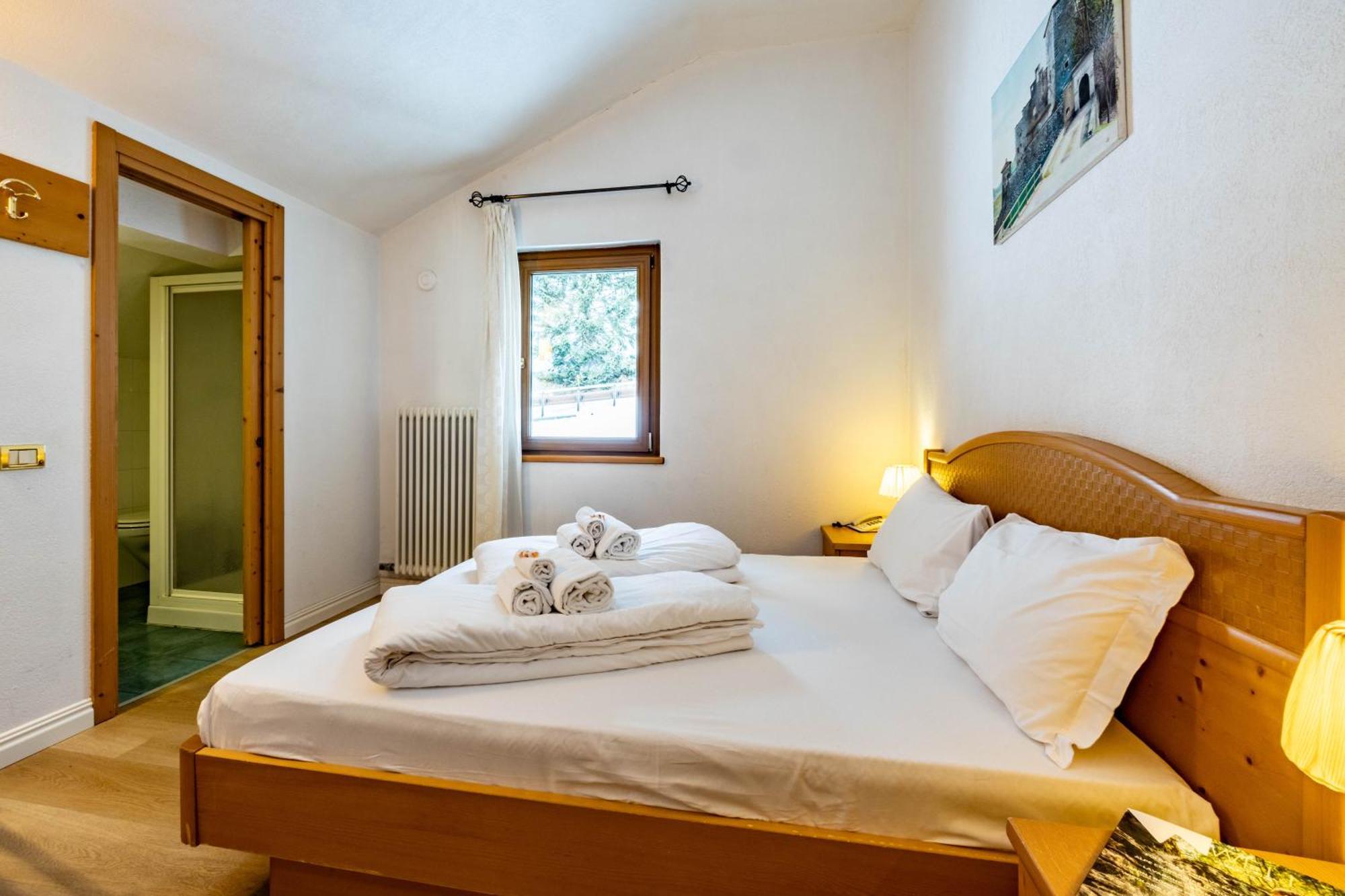 Hotel Grizzly Folgaria Esterno foto